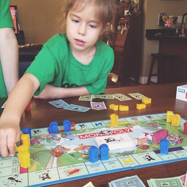 9 Fun Board Games for Kindergarten- that Mom will Enjoy Playing too!