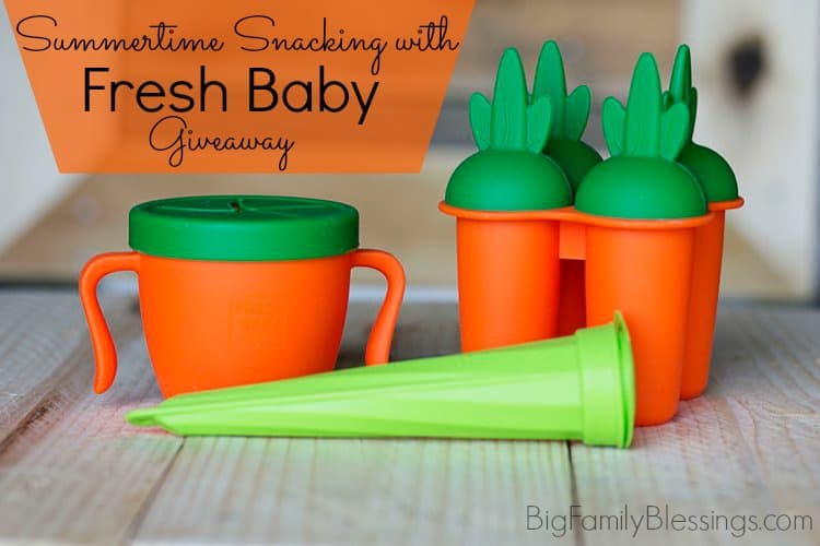 These three great products from Fresh Baby that make healthier summer time snacking fun and easy- So Easy Snack Cup, So Easy Pop Maker and Pop Maker/Snack Pouch. Make sure to enter the giveaway at the end of this post to win all three summer snacking products from Fresh Baby for your little one!