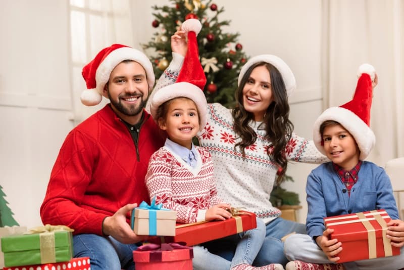 5 Fun Christmas Eve Traditions Your Family Will Love
