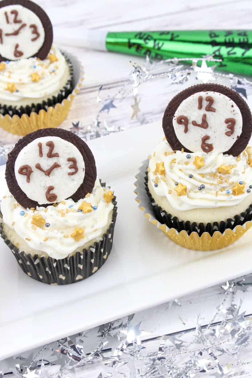 New Year’s Eve Countdown Cupcakes 