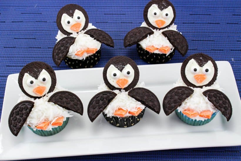 Easy & Adorable Penguin Cupcakes