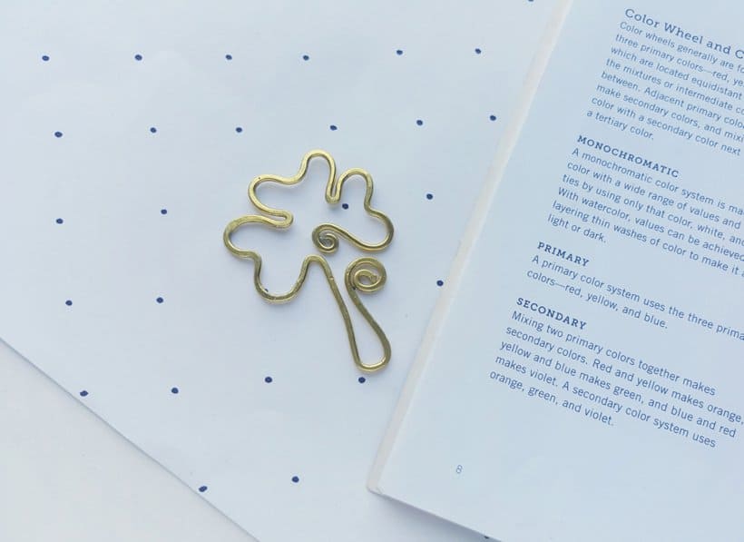 DIY Wire Shamrock Bookmark – St. Patrick’s Day Craft