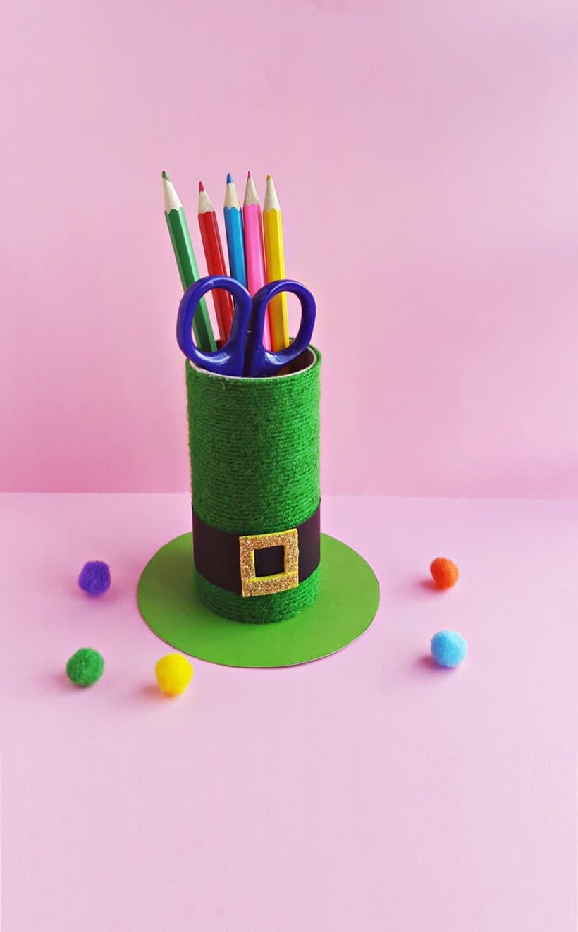 DIY St. Patrick’s Day Leprechaun Hat Pencil Holder Craft