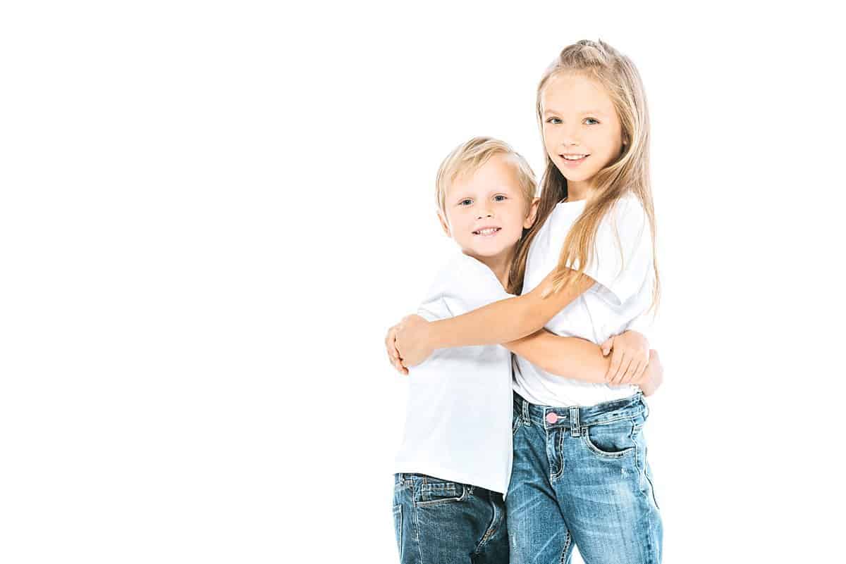 5 Simple Strategies To Strengthen Sibling Bonds