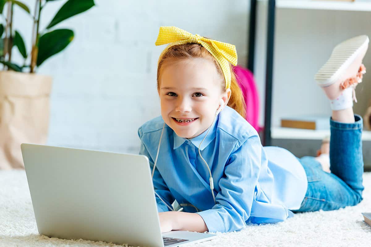 The Best Free Educational Websites to Entertain Your Kids during Quarantine