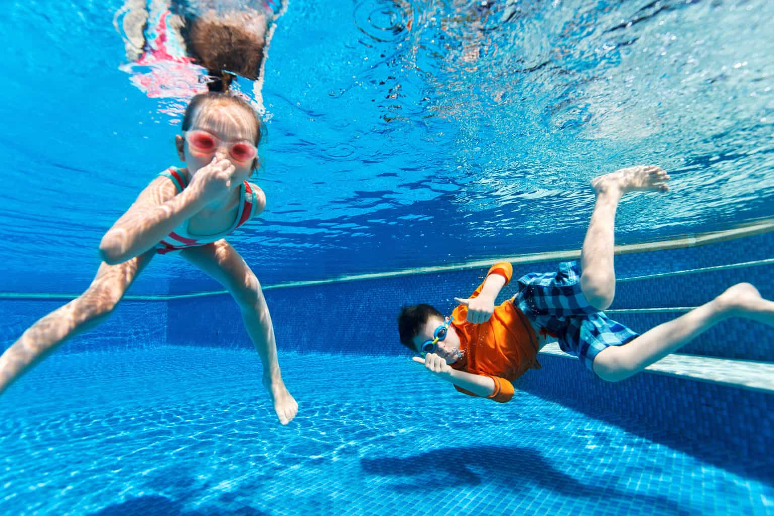 25+ Awesome Swimming Pool Games for Kids