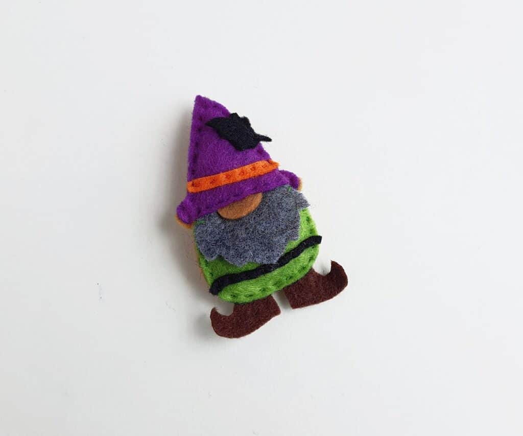 make a halloween gnome