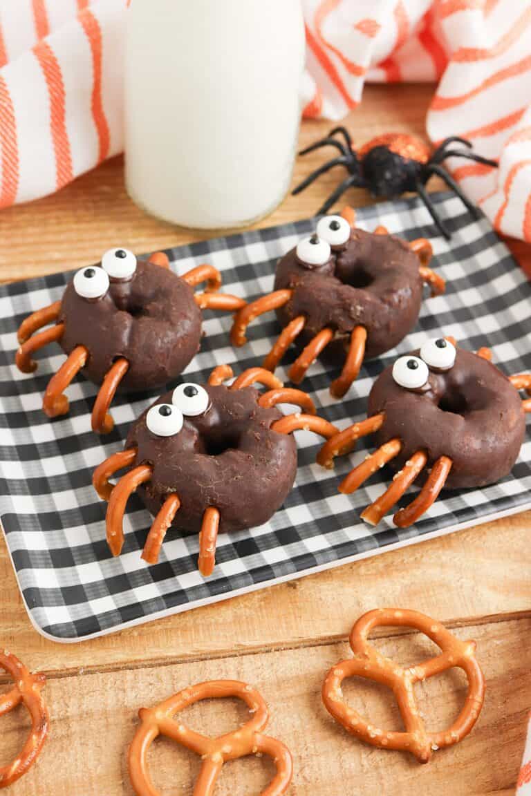 halloween spider donuts