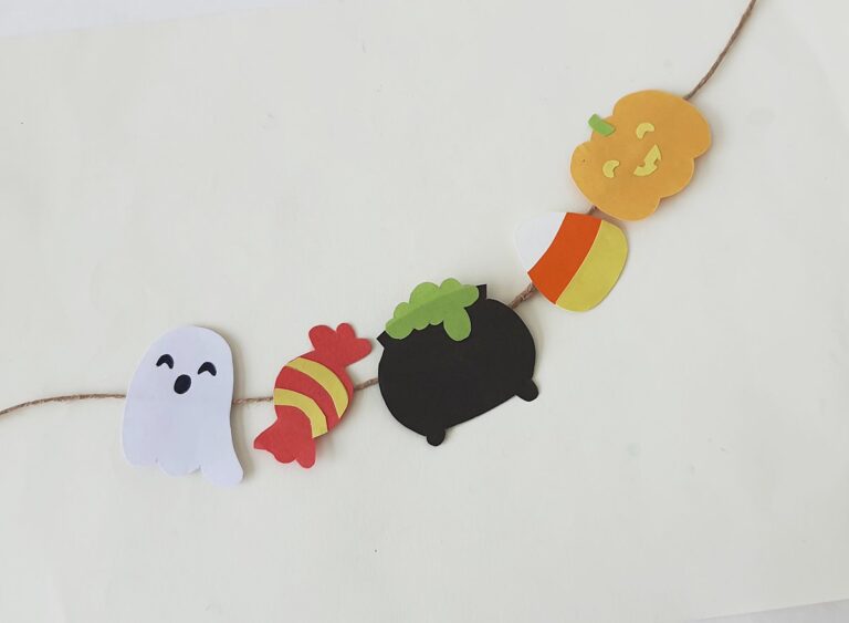 DIY Halloween Paper Garland Craft - Big Family Blessings