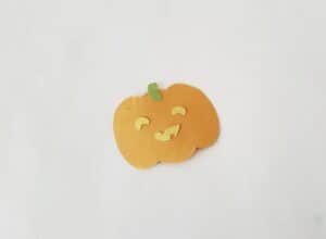 DIY Halloween Paper Garland Craft - Big Family Blessings