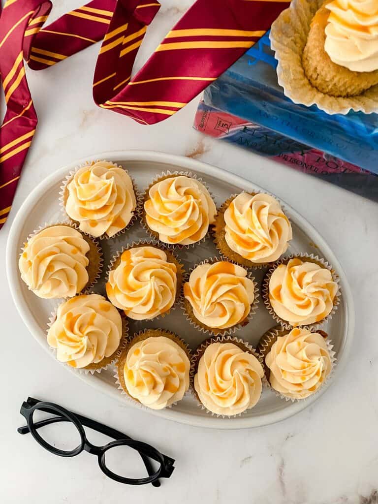 butterbeer cupcakes inspired by harry potter