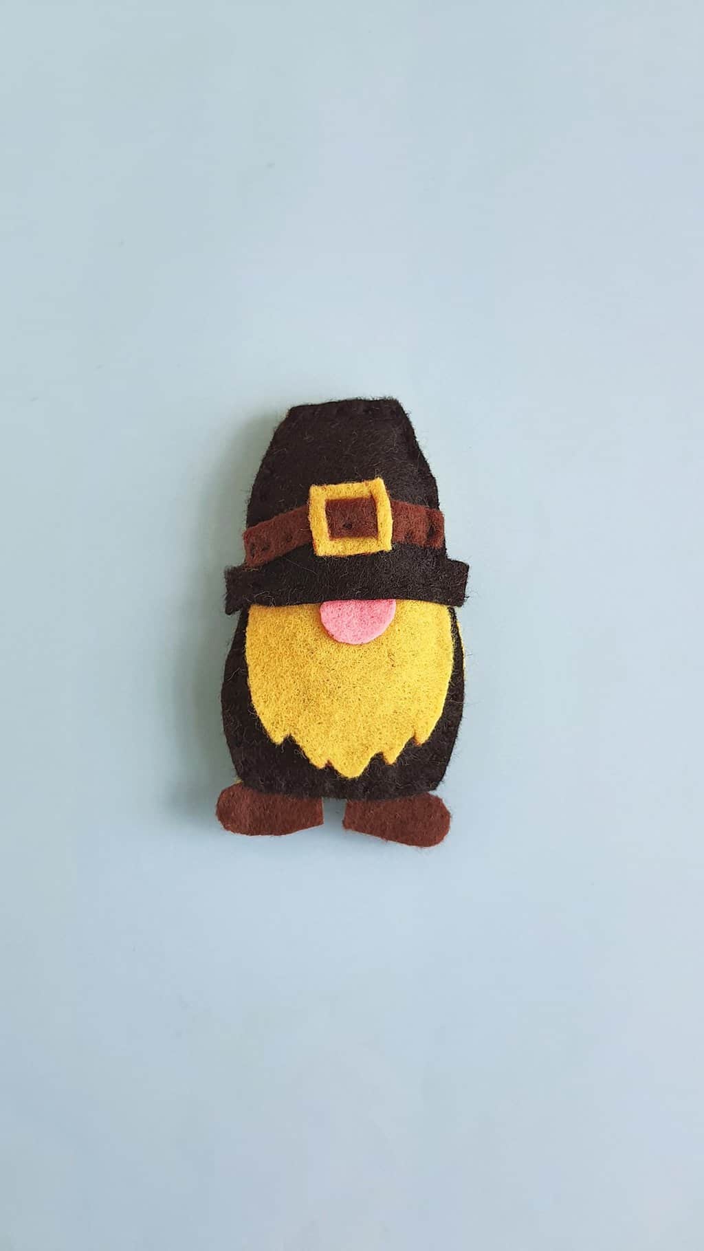 Thanksgiving Pilgrim Gnome Craft