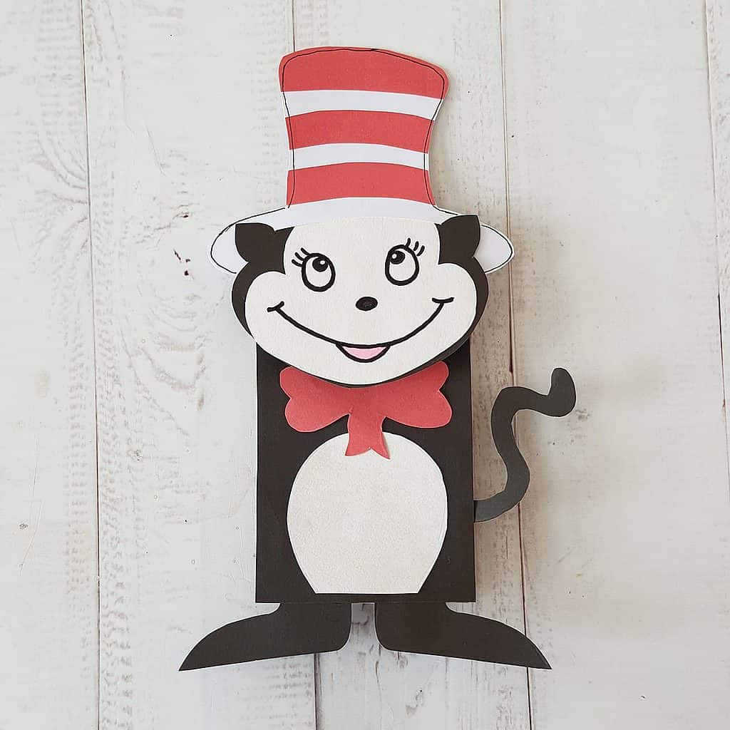Cat in the Hat Puppet – Dr. Seuss Craft