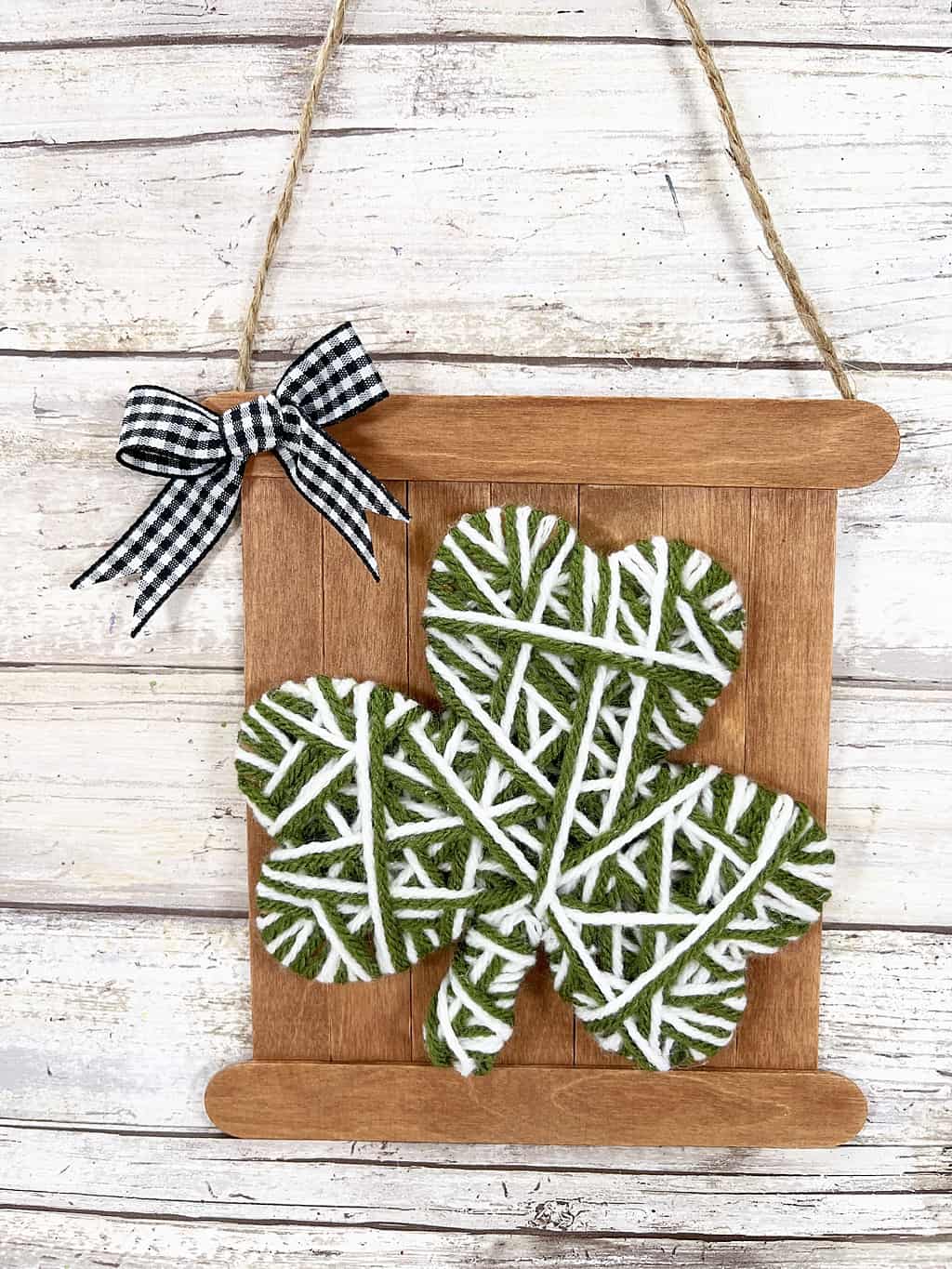 yarn wrapped clover sign 