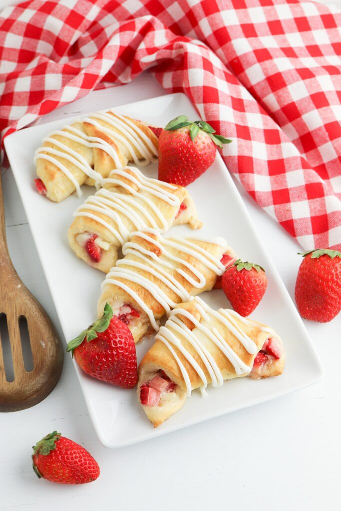 crescent roll cheesecakes with strawberry